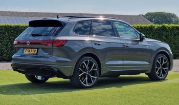 
									2024 Volkswagen Touareg 3.0 eHybrid AT full								