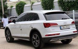 Audi Q5 45 TFSI Quattro Premium, 2021