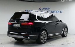 BMW X7 40i, 2021