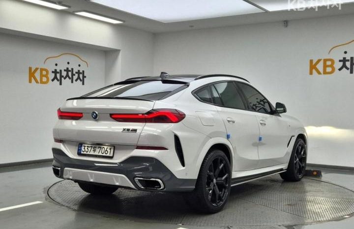 BMW X6 40i, 2021