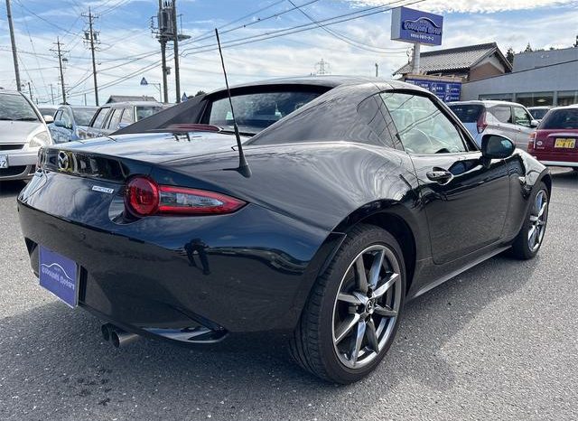 
								Mazda Roadster, 2021 full									