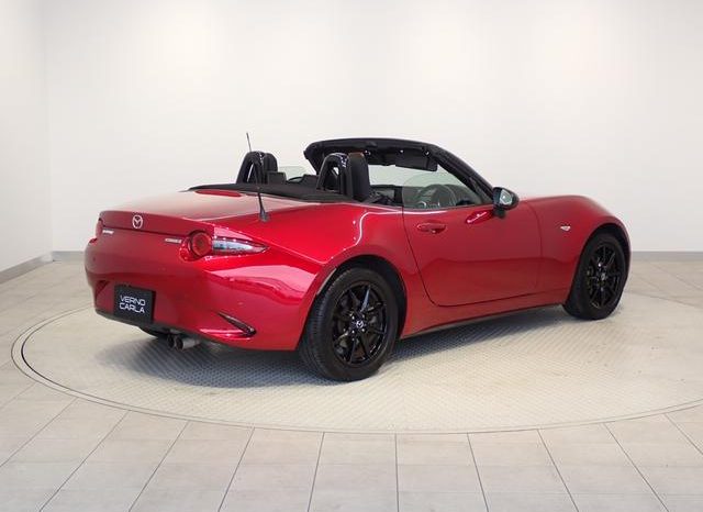 
								Mazda Roadster, 2021 full									