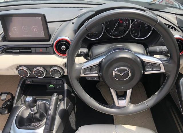 
								Mazda Roadster, 2021 full									