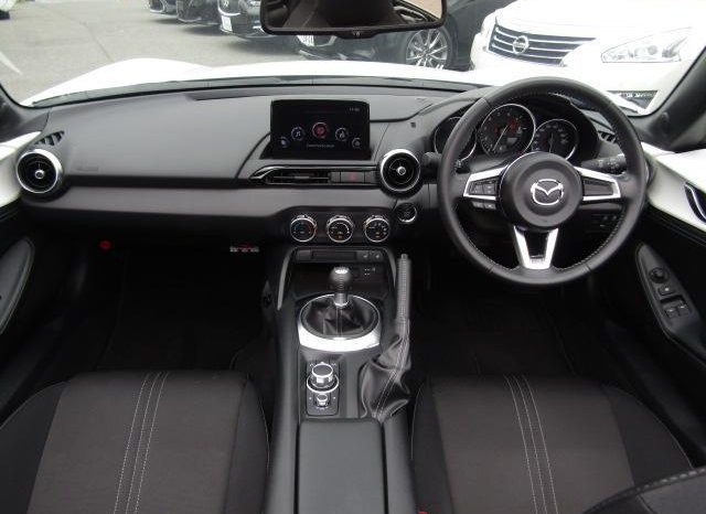 
								Mazda Roadster, 2021 full									