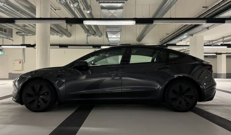 Tesla Model 3 Long Range, 2024