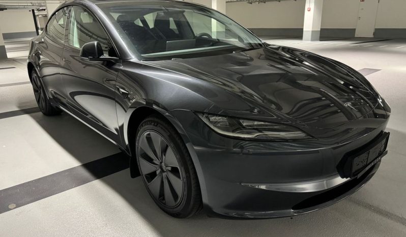 Tesla Model 3 Long Range, 2024