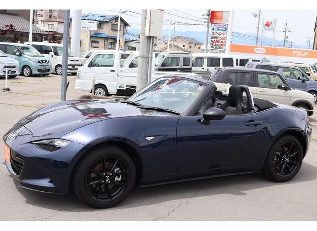 
								Mazda Roadster, 2021 full									