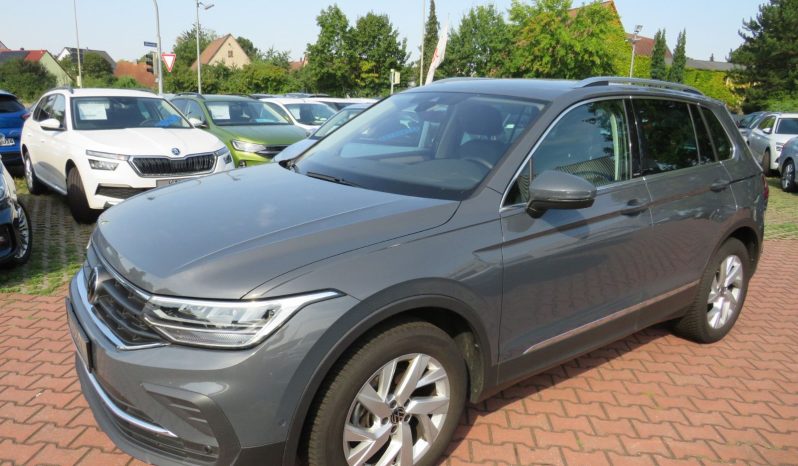
								Volkswagen Tiguan, 2023 full									
