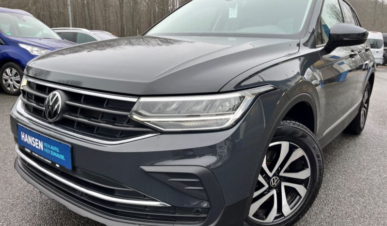 
								Volkswagen Tiguan, 2022 full									