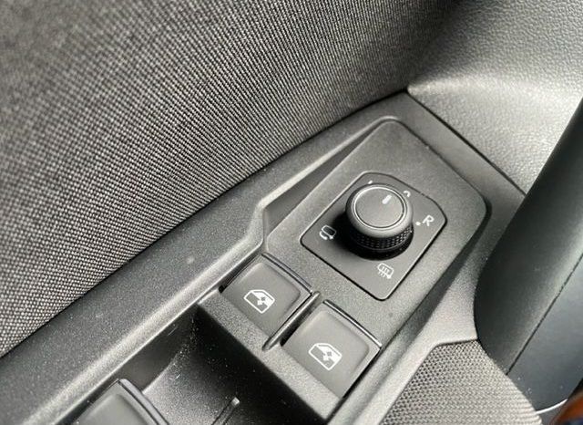 
								Volkswagen Tiguan, 2021 full									