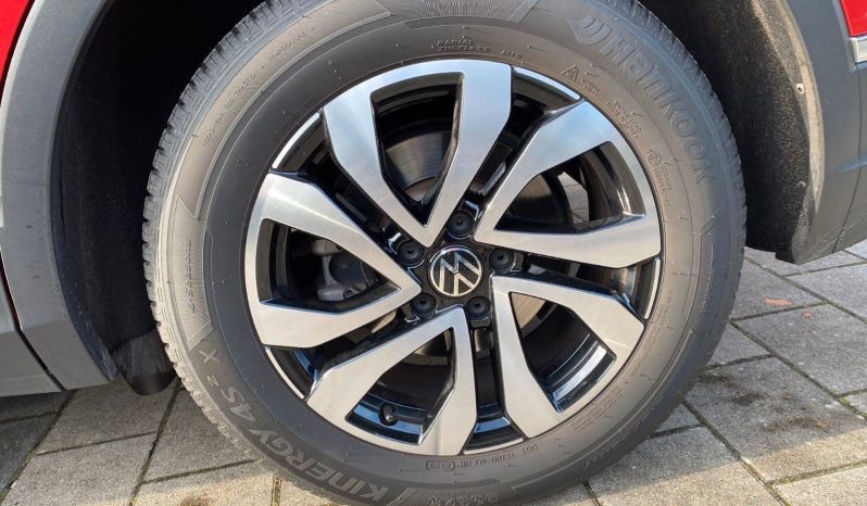 
								Volkswagen Tiguan, 2022 full									
