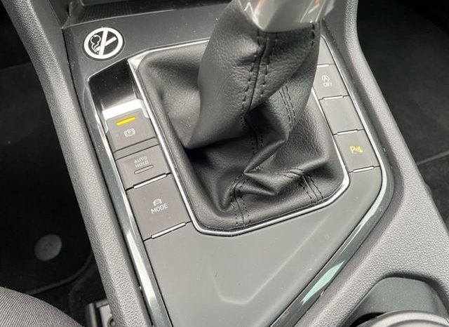 
								Volkswagen Tiguan, 2021 full									