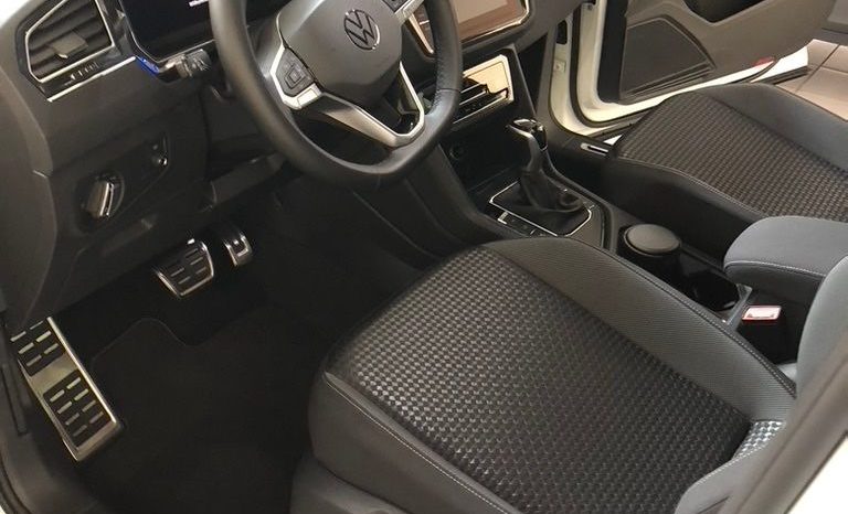 
								Volkswagen Tiguan, 2022 full									