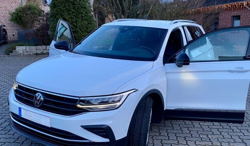 
								Volkswagen Tiguan, 2022 full									