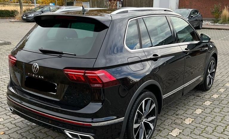 
								Volkswagen Tiguan, 2021 full									