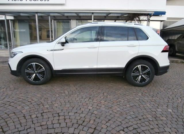 
								Volkswagen Tiguan, 2021 full									