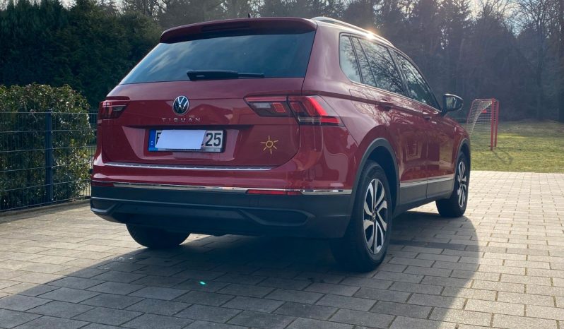
								Volkswagen Tiguan, 2022 full									