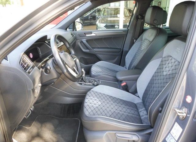 
								Volkswagen Tiguan, 2021 full									
