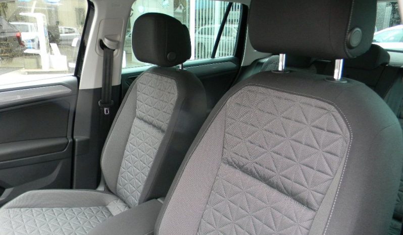 
								Volkswagen Tiguan, 2022 full									
