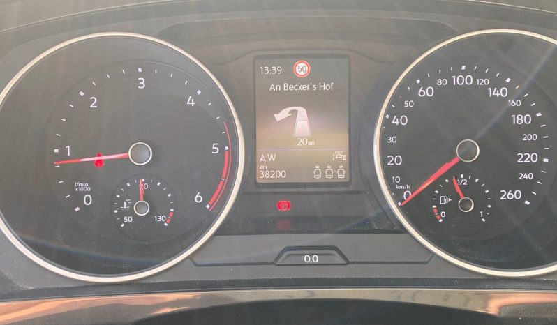 
								Volkswagen Tiguan, 2022 full									