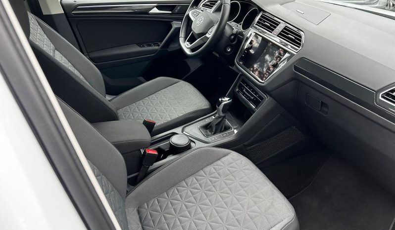 
								Volkswagen Tiguan, 2023 full									