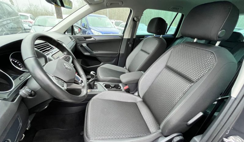 
								Volkswagen Tiguan, 2022 full									