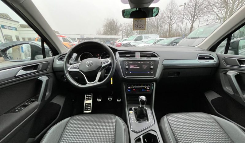 
								Volkswagen Tiguan, 2022 full									