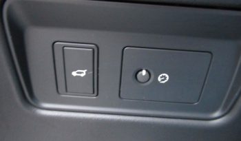 
									Land Rover Discovery, 2021 full								
