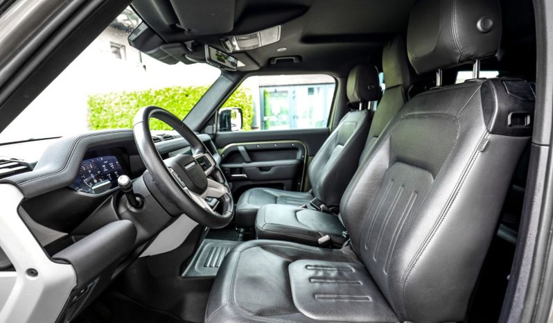 
								Land Rover Defender 110, 2021 full									